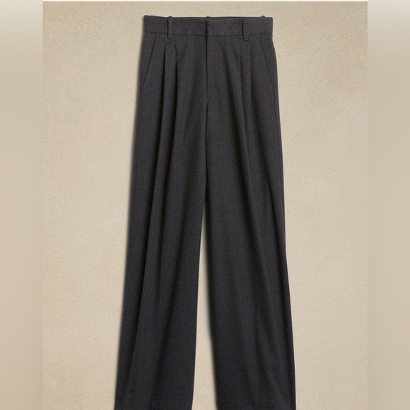 Banana Republic Wide-Leg Flannel Trouser Coal Black Heather - Picture 4 of 6